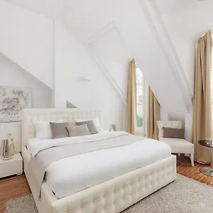 Visionapartments Marc-Aurel-Strasse - Contactless Check-In Daire