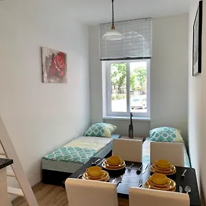 Apartment Raisa Lerchenfelder Guertel 30, Vienna