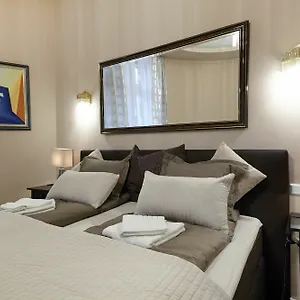 Urban Flats Center Apartmán